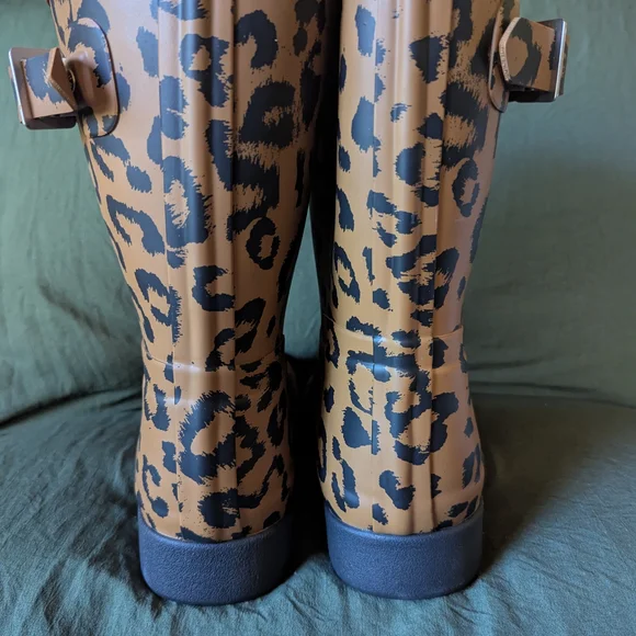 Leopard Print Women's Rain Boots - Picture 4 of 6